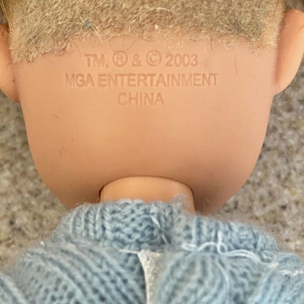 MGA Bratz Boyz Cameron 2003 Nu-Cool Doll Figure (Shoes Don’t Match) - Picture 4 of 5